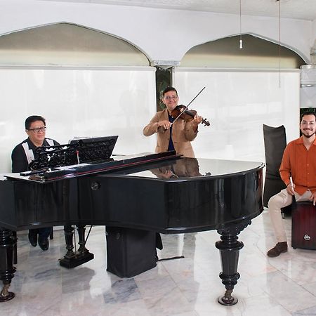 Villa Bejar Cuernavaca Bagian luar foto
