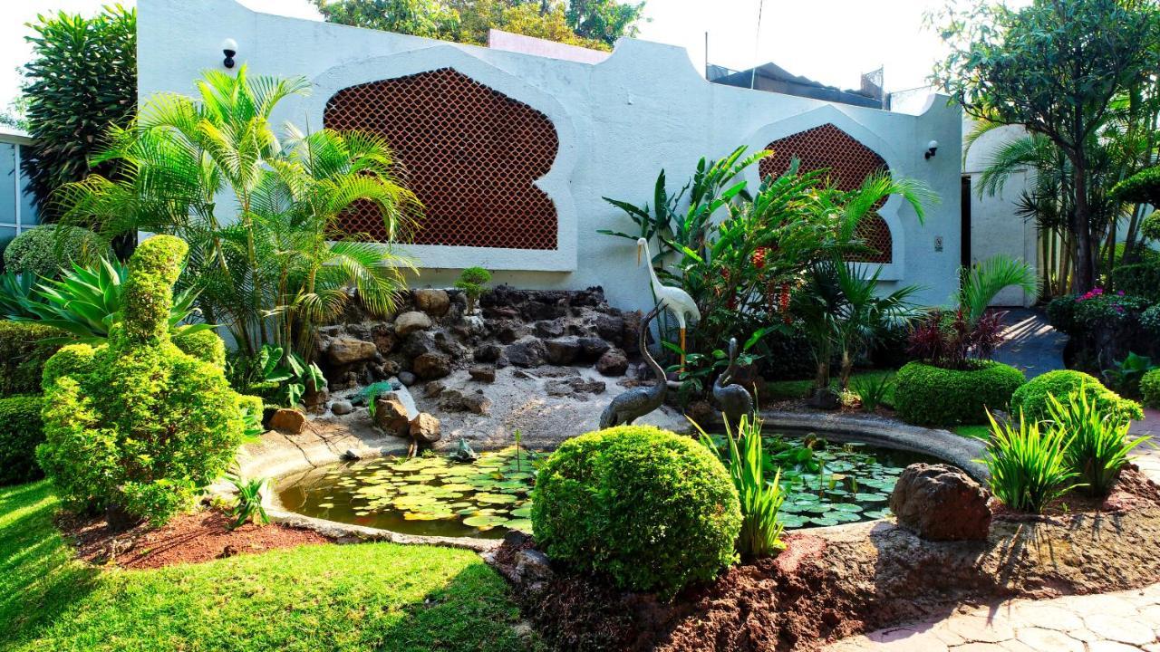 Villa Bejar Cuernavaca Bagian luar foto