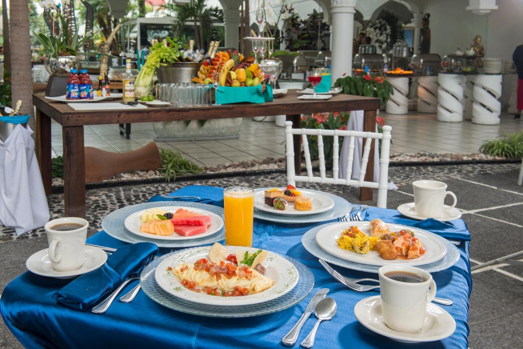 Villa Bejar Cuernavaca Bagian luar foto