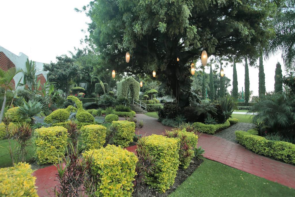 Villa Bejar Cuernavaca Bagian luar foto